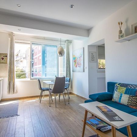 Appartamento Brand New 1Br Near Central Station, Old Town, Beach - 3 Minute Walking Spalato Esterno foto