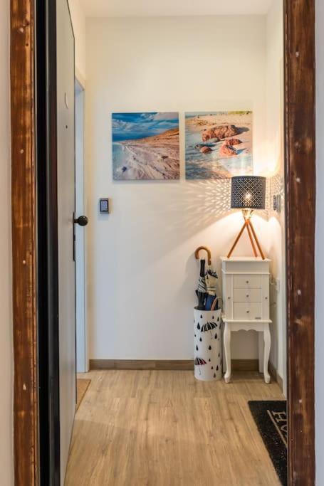 Appartamento Brand New 1Br Near Central Station, Old Town, Beach - 3 Minute Walking Spalato Esterno foto